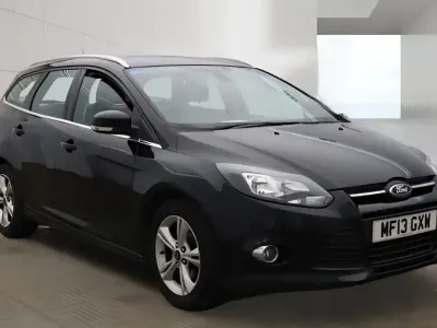 Used Ford Focus Zetec 125 HP (91 kW) 2013 Black Estate