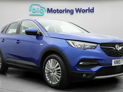 Used Vauxhall Grandland X S 131 HP (96 kW) 2019 Blue SUV