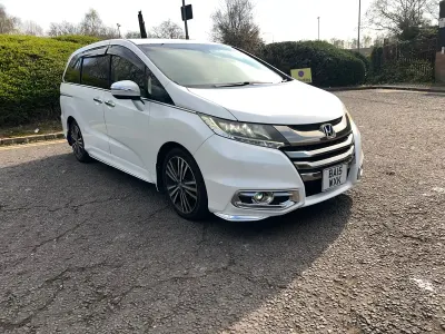 Used Honda Odyssey 248 HP (182 kW) 2015 White MPV