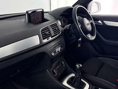 Begagnad Audi Q3 S-Line 150 HK (110 kW) 2018 Vit SUV
