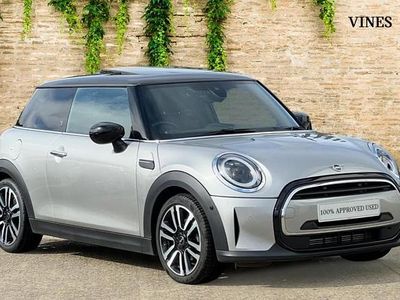 Usado Mini Cooper Exclusive 134 HP (98 kW) 2023 Prateado Citadino