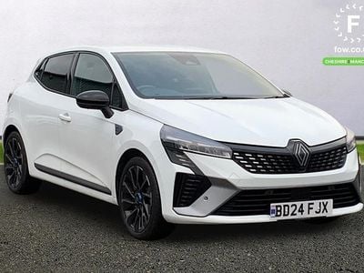 Used Renault Clio V Esprit Alpine 143 HP (105 kW) 2024 White Hatchback