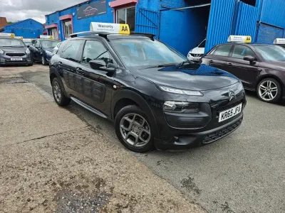 Used Citroën C4 Cactus Feel 110 HP (80 kW) 2015 Black Hatchback