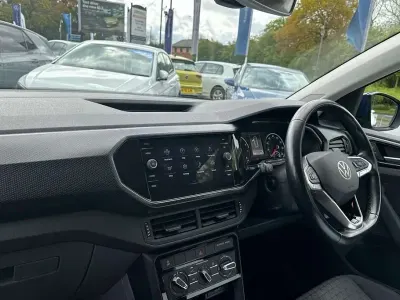 Usado VW T-Cross SE 110 CV (80 kW) 2021 Azul SUV