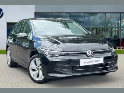 Used VW Golf VIII Style 147 HP (108 kW) 2025 Black Hatchback
