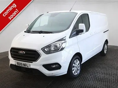 Used Ford Transit Custom Limited 130 HP (95 kW) 2019 White Van