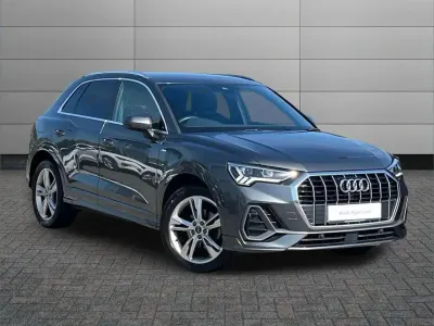 Używany Audi Q3 S-Line 150 KM (110 kW) 2024 Szary SUV