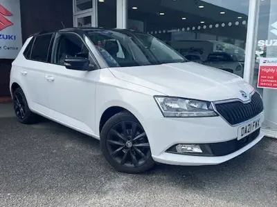 Used Skoda Fabia Colour Edition 95 HP (69 kW) 2021 White Hatchback