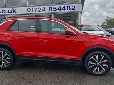 Begagnad VW T-Roc SE 150 HK (110 kW) 2018 Röd SUV