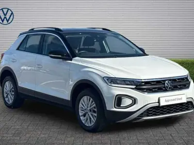 Used VW T-Roc Life 110 HP (80 kW) 2023 White SUV