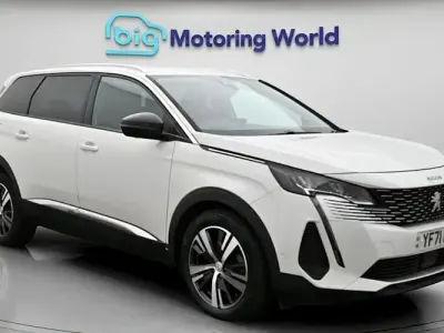 Used Peugeot 5008 Allure Premium 131 HP (96 kW) 2021 White SUV