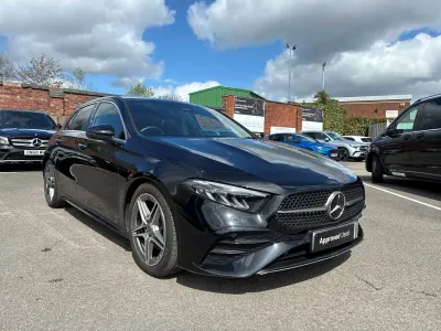Begagnad Mercedes A200 Executive 163 HK (119 kW) 2024 Svart Halvkombi