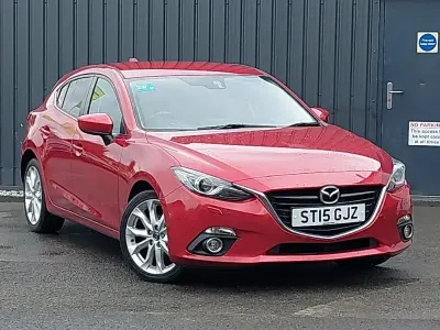 Used Mazda 3 Inclusive 165 HP (121 kW) 2015 Red Hatchback