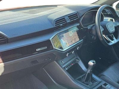 Used Audi Q3 Black Edition 147 HP (108 kW) 2022 Red SUV