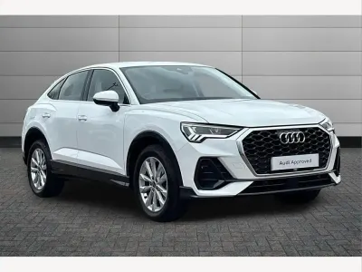 Używany Audi Q3 Sport 150 KM (110 kW) 2023 Biały SUV