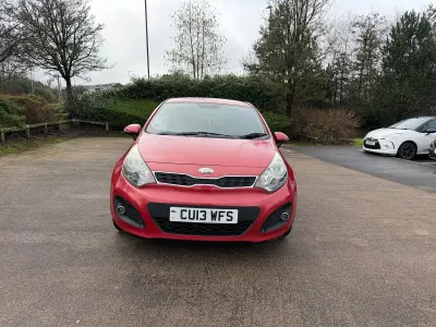 Used Kia Rio 85 HP (62 kW) 2013 Red Hatchback