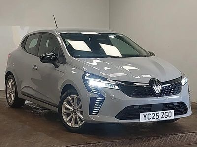 Used Renault Clio V Evolution 143 HP (105 kW) 2025 Grey Hatchback