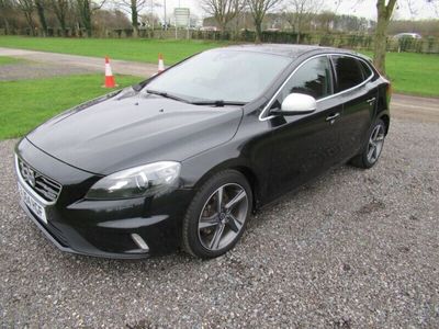 used Volvo V40 D2 R DESIGN Lux Nav 5dr