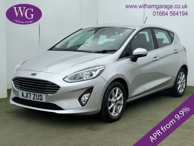 Used Ford Fiesta Zetec 100 HP (73 kW) 2017 Silver Hatchback