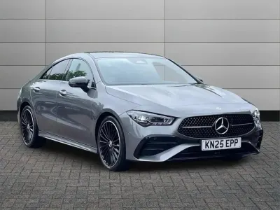 Begagnad Mercedes CLA220 AMG Line Premium Plus 190 HK (139 kW) 2025 Grå Sedan
