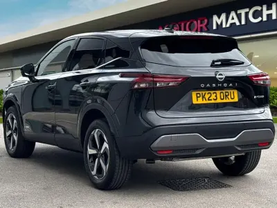 Używany Nissan Qashqai N-Connecta 190 KM (139 kW) 2023 Czarny SUV