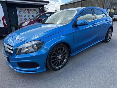 Usado Mercedes A220 AMG 170 HP (125 kW) 2015 Azul Citadino
