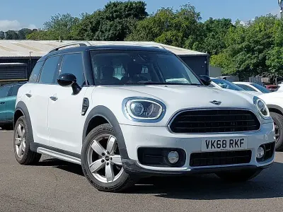 Used Mini Cooper 136 HP (100 kW) 2018 White Hatchback