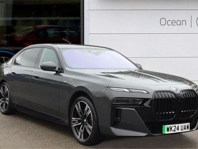 BMW i7