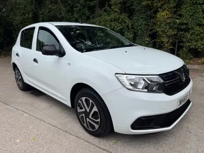 Used Dacia Sandero Essentiel 90 HP (66 kW) 2019 White Hatchback