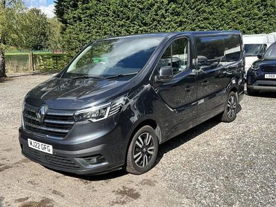 Grey Used 2022 Renault Trafic MPV | £11,994 (Fair price)