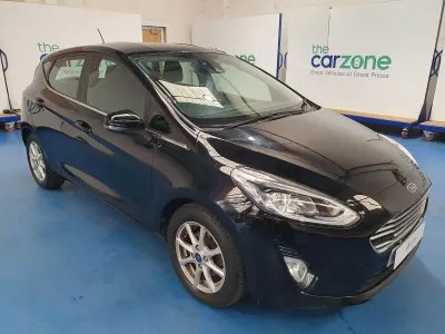 Used Ford Fiesta Zetec 70 HP (51 kW) 2017 Black Hatchback