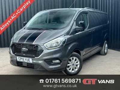 Begagnad Ford Transit Custom Limited 130 HK (95 kW) 2019 Grå Van