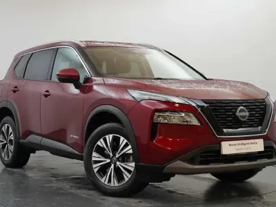 Used Nissan X-Trail N-Connecta 213 HP (156 kW) 2024 Red SUV