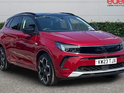 Used Vauxhall Grandland X Ultimate 131 HP (96 kW) 2023 Red SUV