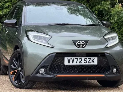 Used Toyota Aygo X Edition 72 HP (52 kW) 2022 Cardamom green bitone SUV