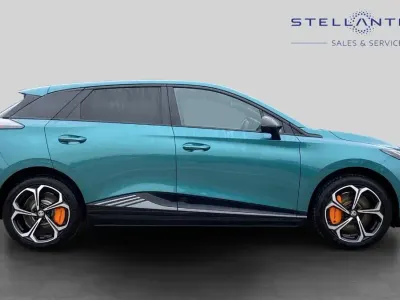 New MG MG4 EV 315 kW (429 HP) 2026 Green Hatchback