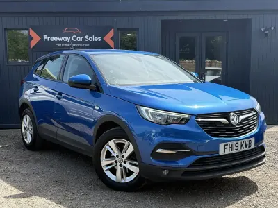 Used Vauxhall Grandland X S 130 HP (95 kW) 2019 Blue SUV
