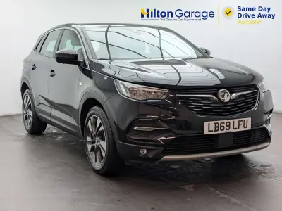 Used Vauxhall Grandland X Sport 130 HP (95 kW) 2019 Black SUV