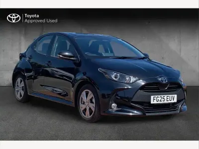 Used Toyota Yaris 116 HP (85 kW) 2025 Black Hatchback
