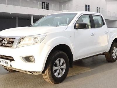 White Used 2018 Nissan Navara Acenta Pickup | £3,995 (Fair price)