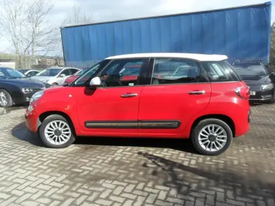 Usado Fiat 500L Lounge 85 HP (62 kW) 2014 Vermelho Monovolume