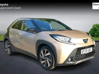 Used Toyota Aygo X 72 HP (52 kW) 2025 Beige SUV