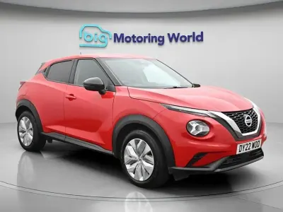 Usado Nissan Juke Acenta 114 CV (83 kW) 2022 Rojo SUV