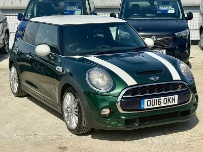 Używany Mini Cooper S Hatch 2016 Zielony Hatchback