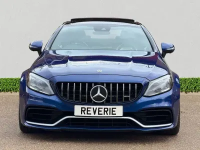 Begagnad Mercedes C63 AMG Premium Plus 510 HK (375 kW) 2020 Blå Sportkupé