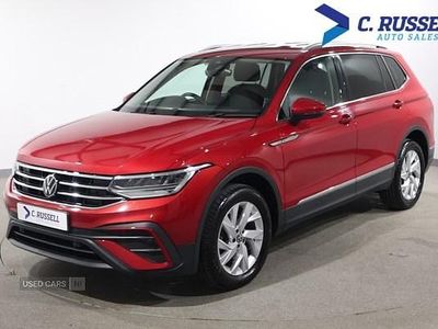 Used VW Tiguan Allspace Life 150 HP (110 kW) 2024 Red SUV