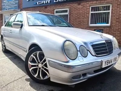 Used Mercedes E240 Elegance 2001 Silver Sedan