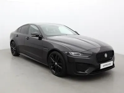 Käytetty Jaguar XE R-Dynamic 201 HP (147 kW) 2023 Musta Sedan