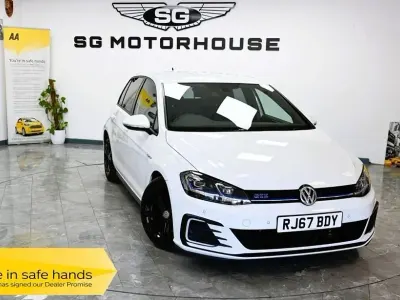 Usado VW Golf VII GTE 204 HP (150 kW) 2017 Branco Citadino