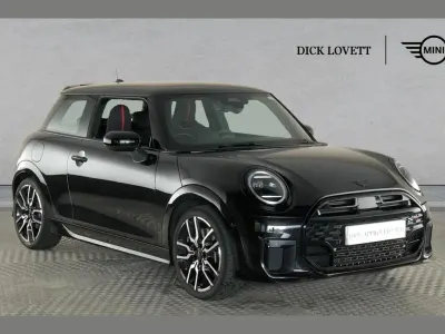 Used Mini Cooper Sport 200 HP (147 kW) 2024 Black Hatchback